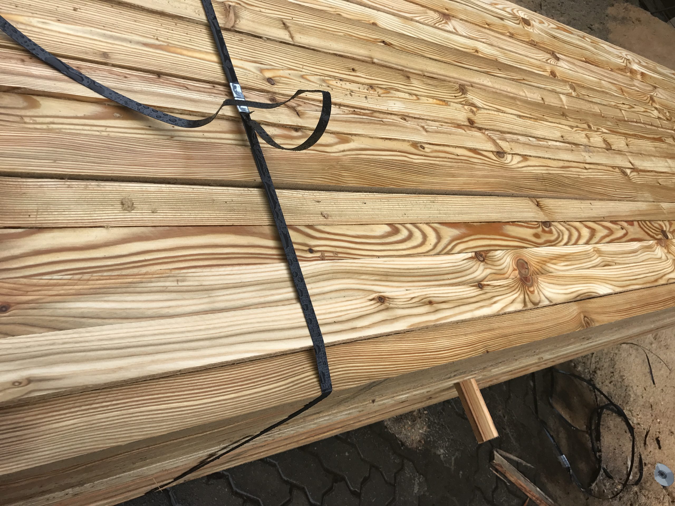 无锡工地收50x100木方尺寸偏差怎么量?名和沪建拆给你看